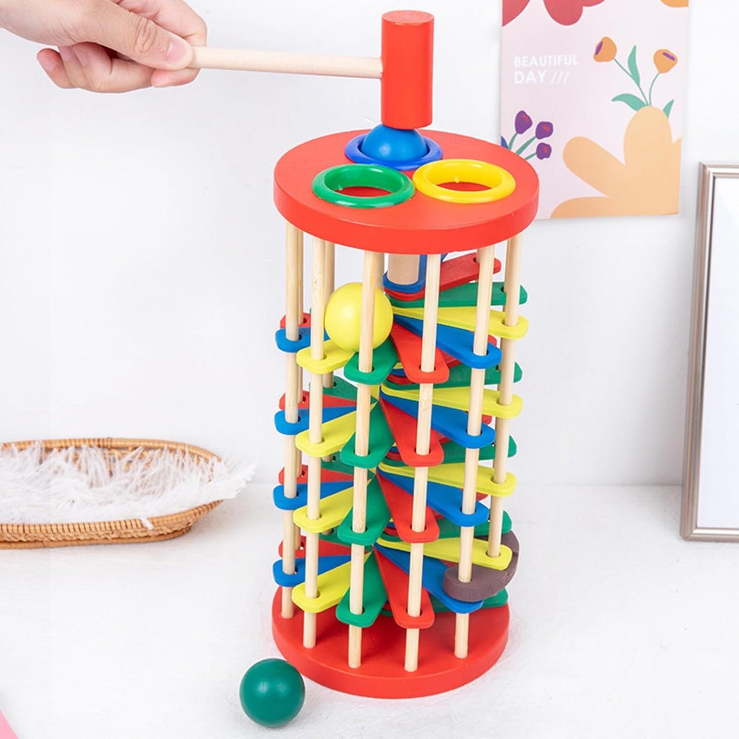 Holz-Ballfall-Turm mit Rampen & Hammer – 3 Baelle ab 1 Jahr